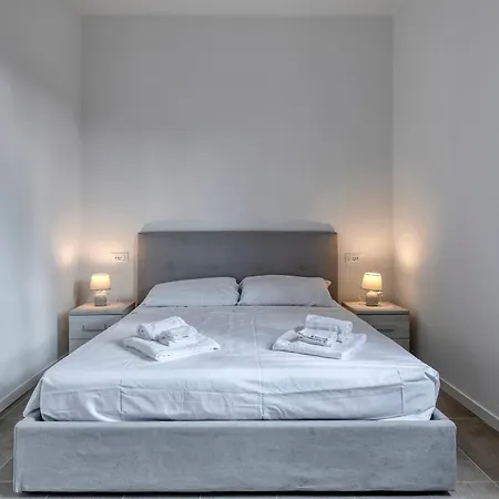 Blueshouse Carracci Bed & Breakfast *